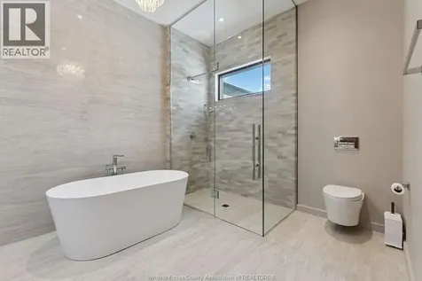 152 Grandview Avenue Kingsville ON N9Y 0C8