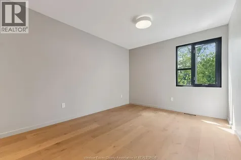 152 Grandview Avenue Kingsville ON N9Y 0C8