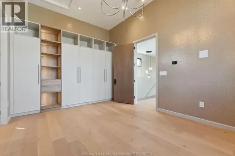152 Grandview Avenue Kingsville ON N9Y 0C8