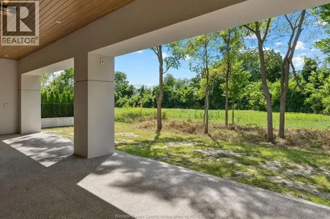 152 Grandview Avenue Kingsville ON N9Y 0C8