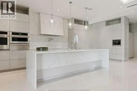 152 Grandview Avenue Kingsville ON N9Y 0C8
