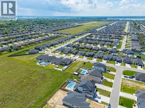 122 Davis Amherstburg ON N9V 0G9