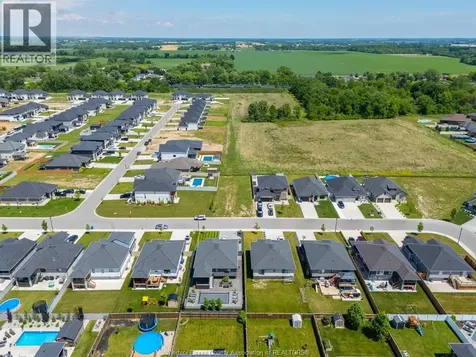 122 Davis Amherstburg ON N9V 0G9