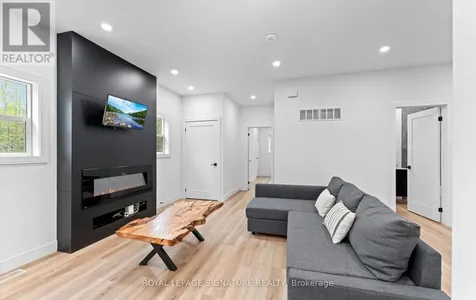 44 Sunnyshore Park Drive Mckellar ON P2A 0B5