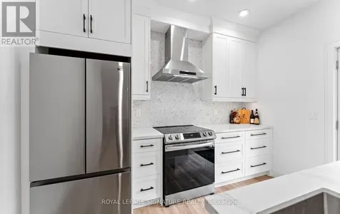 44 Sunnyshore Park Drive Mckellar ON P2A 0B5