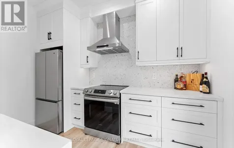 44 Sunnyshore Park Drive Mckellar ON P2A 0B5