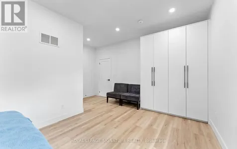 44 Sunnyshore Park Drive Mckellar ON P2A 0B5