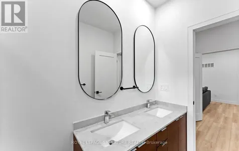 44 Sunnyshore Park Drive Mckellar ON P2A 0B5