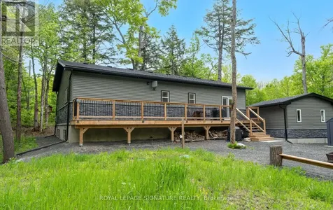 44 Sunnyshore Park Drive Mckellar ON P2A 0B5