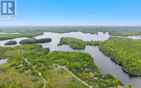 44 Sunnyshore Park Drive Mckellar ON P2A 0B5