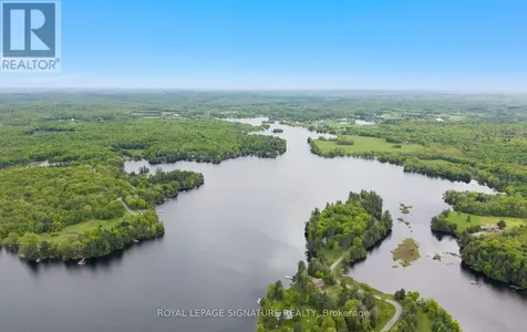 44 Sunnyshore Park Drive Mckellar ON P2A 0B5
