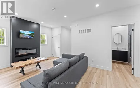 44 Sunnyshore Park Drive Mckellar ON P2A 0B5