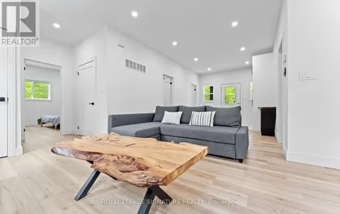 44 Sunnyshore Park Drive Mckellar ON P2A 0B5