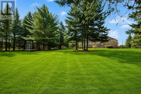 17 Bridle Path Puslinch ON N0B 2J0
