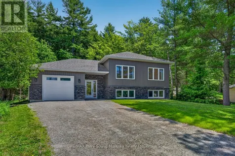 10 Glenrock Road Mcdougall ON P2A 2W9