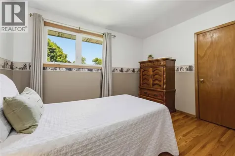 1102 Indian Road Sarnia ON N7V 4C5