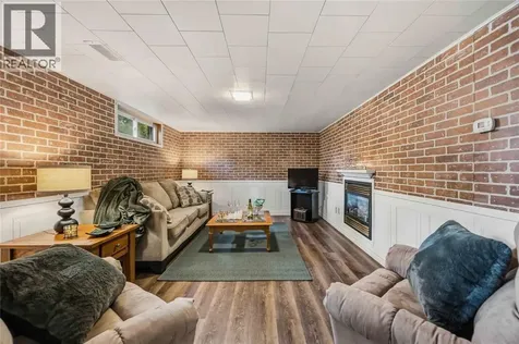 1102 Indian Road Sarnia ON N7V 4C5