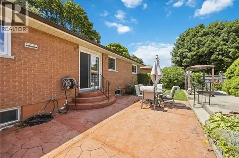 1102 Indian Road Sarnia ON N7V 4C5