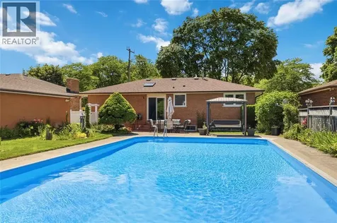 1102 Indian Road Sarnia ON N7V 4C5