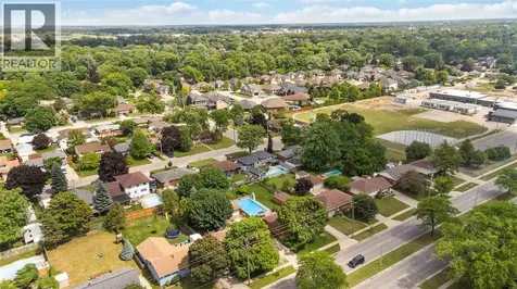 1102 Indian Road Sarnia ON N7V 4C5