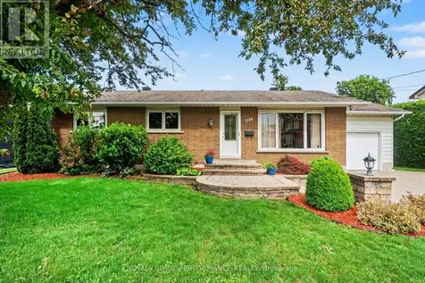1599 Maxime Street Ottawa ON K1B 3K9
