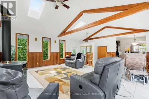 1599 Maxime Street Ottawa ON K1B 3K9