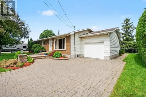 1599 Maxime Street Ottawa ON K1B 3K9