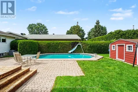 1599 Maxime Street Ottawa ON K1B 3K9