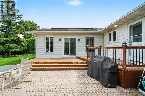 1599 Maxime Street Ottawa ON K1B 3K9