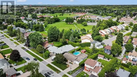 1599 Maxime Street Ottawa ON K1B 3K9