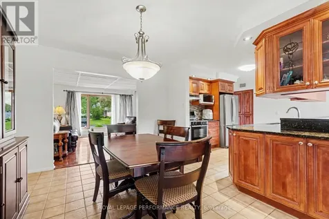 1599 Maxime Street Ottawa ON K1B 3K9