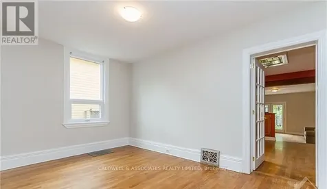 245 Mackay St Street Ottawa ON K1M 2B6
