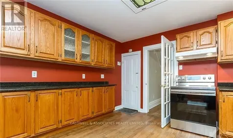 245 Mackay St Street Ottawa ON K1M 2B6