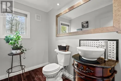 967 Upper Dwyer Hill Road Ottawa ON K0A 1L0