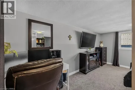 38 Brier Park Road Brantford ON N3R 3P7