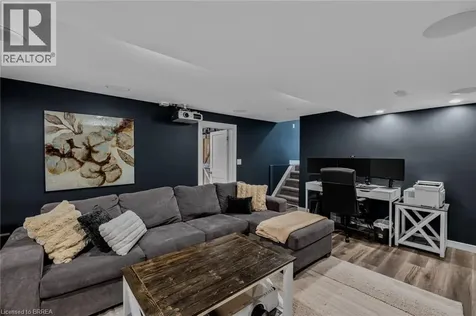 38 Brier Park Road Brantford ON N3R 3P7