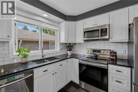38 Brier Park Road Brantford ON N3R 3P7