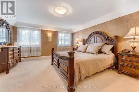 60 Chandos Drive Kitchener ON N2A 3C2