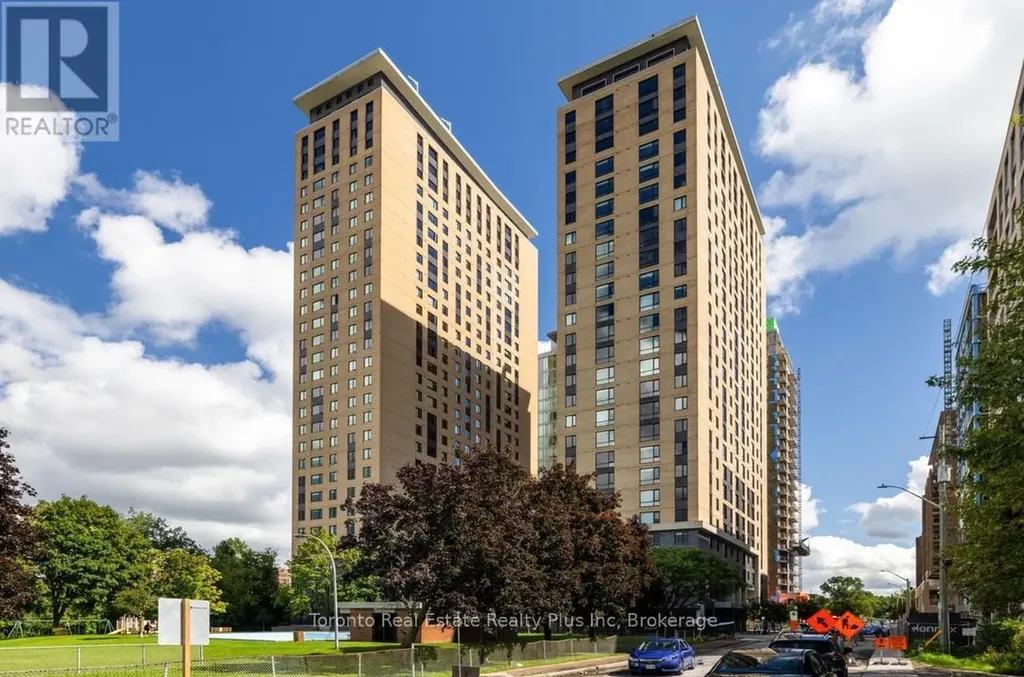 105 Champagne Avenue South Ottawa ON K1S 4P3