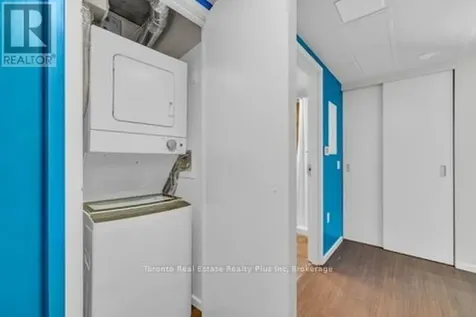 105 Champagne Avenue South Ottawa ON K1S 4P3