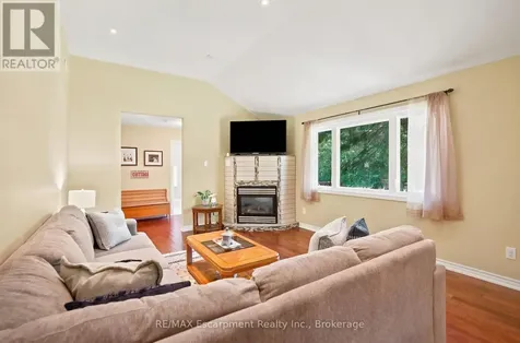 16 Hiawatha Road Tiny ON L9M 0B1