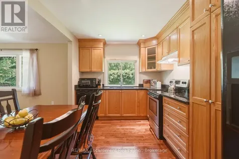 16 Hiawatha Road Tiny ON L9M 0B1