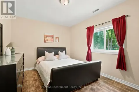 16 Hiawatha Road Tiny ON L9M 0B1