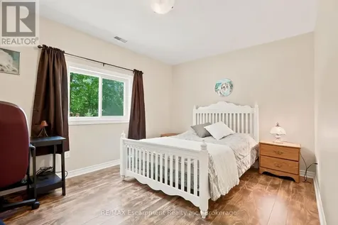 16 Hiawatha Road Tiny ON L9M 0B1