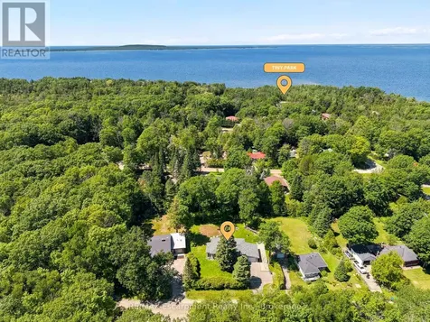 16 Hiawatha Road Tiny ON L9M 0B1