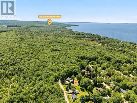 16 Hiawatha Road Tiny ON L9M 0B1