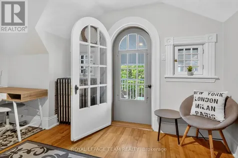64 Delaware Avenue Ottawa ON K2P 0Z3