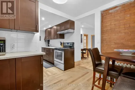 64 Delaware Avenue Ottawa ON K2P 0Z3