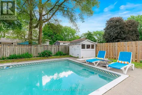 40 Meighen Crescent Brockville ON K6V 3J7