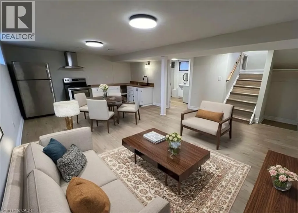 346 East 15th Street Hamilton ON L9A 4G5